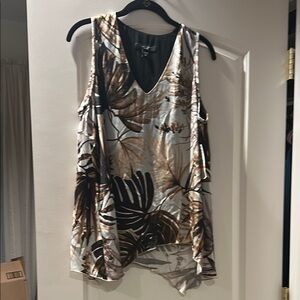 Karen Kane Black and White Asymmetrical Sleeveless Blouse